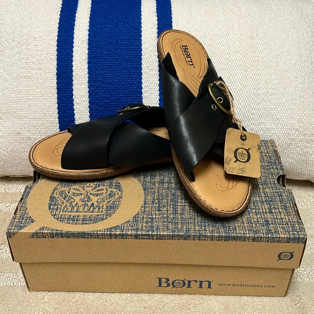 NIB Born Sandals Rio black leather s10M ladies sandals